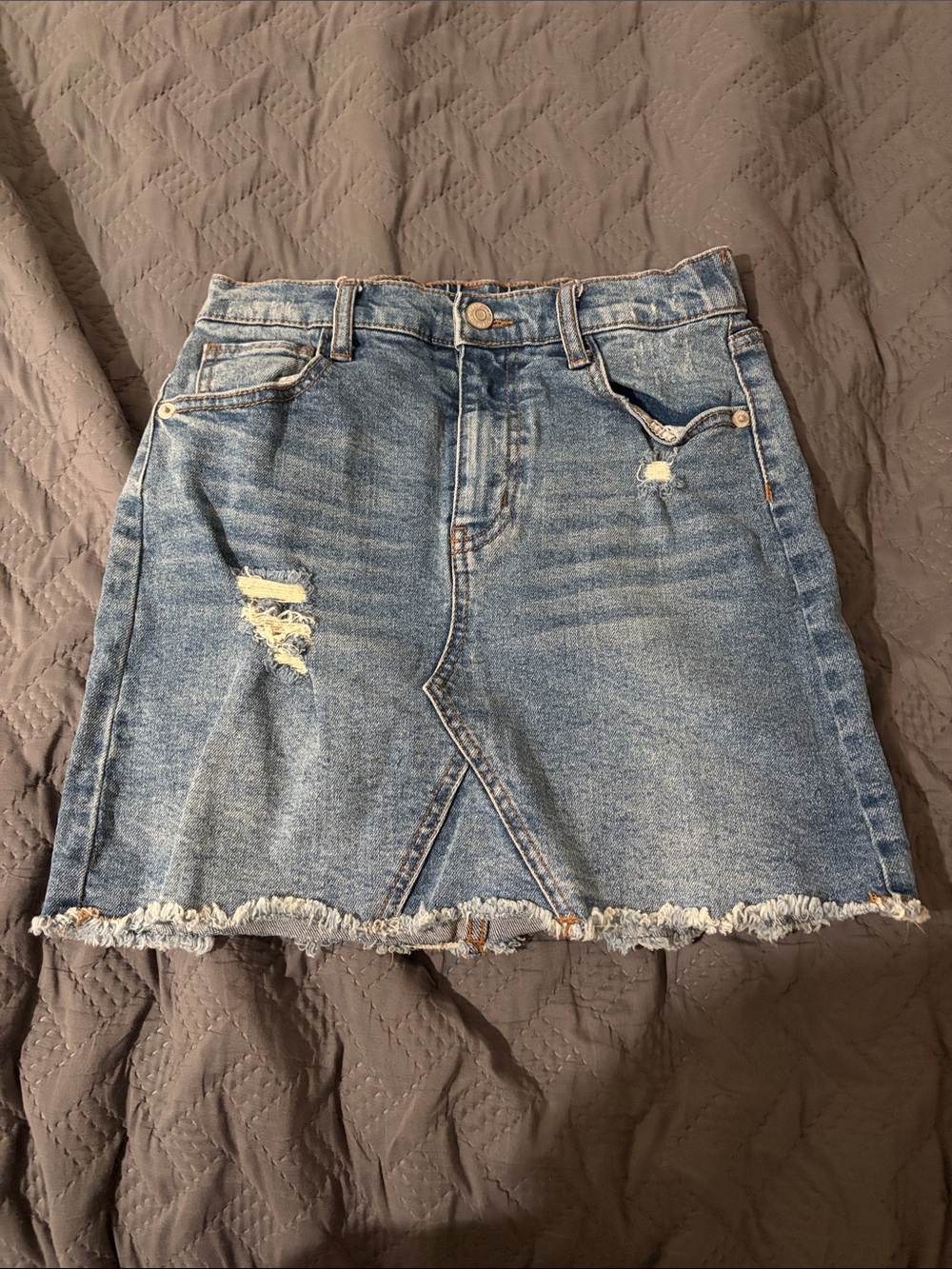 Cat & Jack Light Blue Distressed Denim Mini Skirt girl talla10